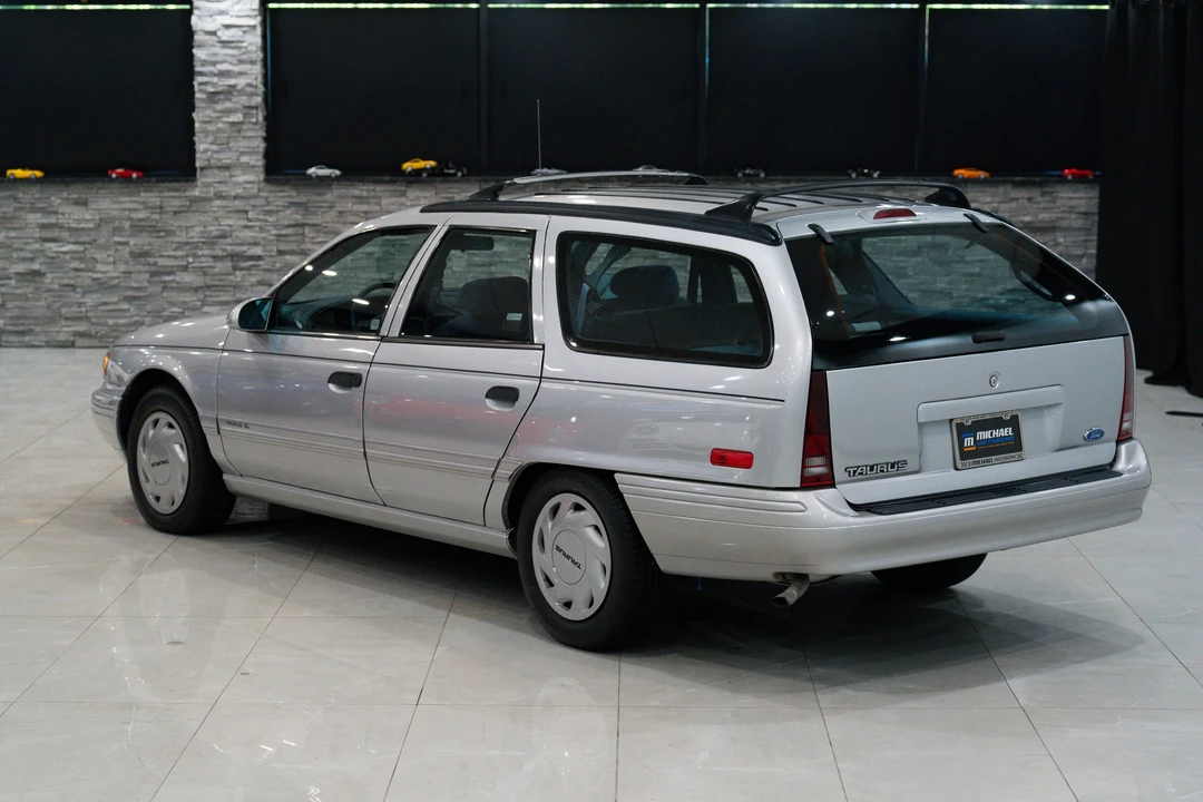 1993 Ford Taurus 2nd Gen - Image 23 of 31
