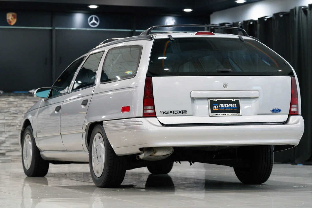1993 Ford Taurus 2nd Gen - Image 27 of 31