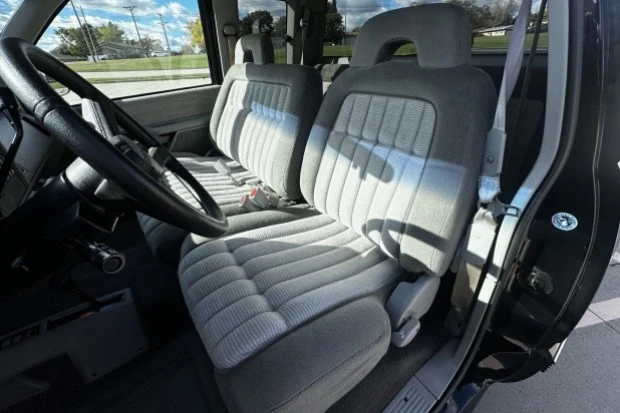 1994 Chevrolet C/K 4th Gen - Image 4 of 7