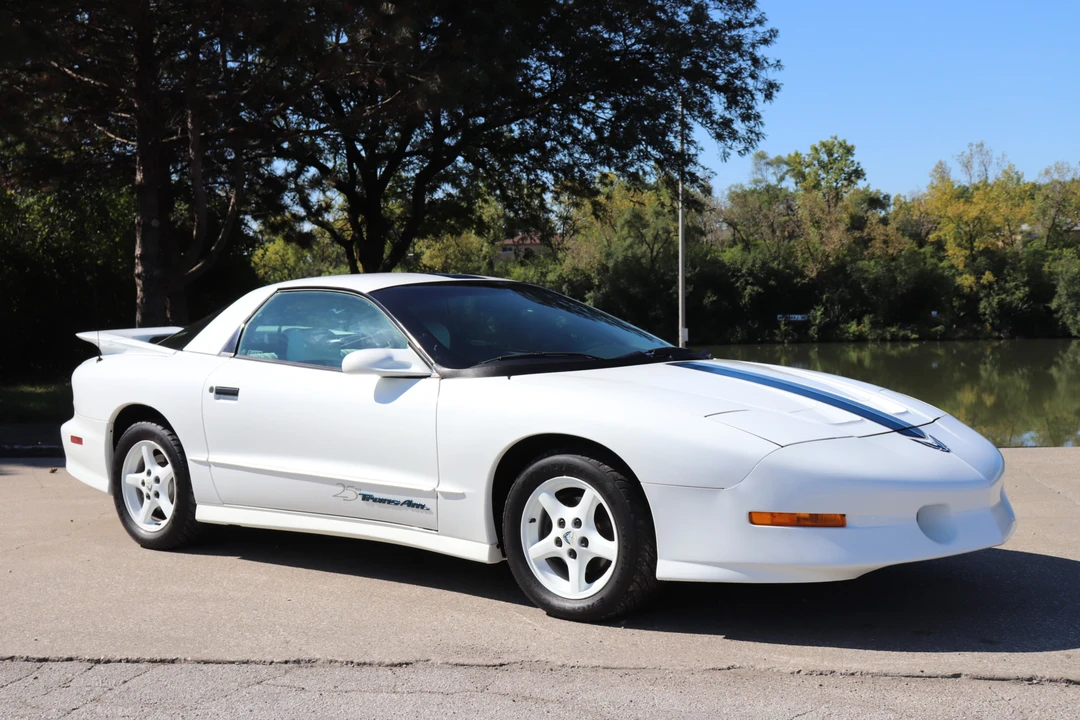 1994 Pontiac Firebird Trans Am 4th Gen - Image 18 of 31