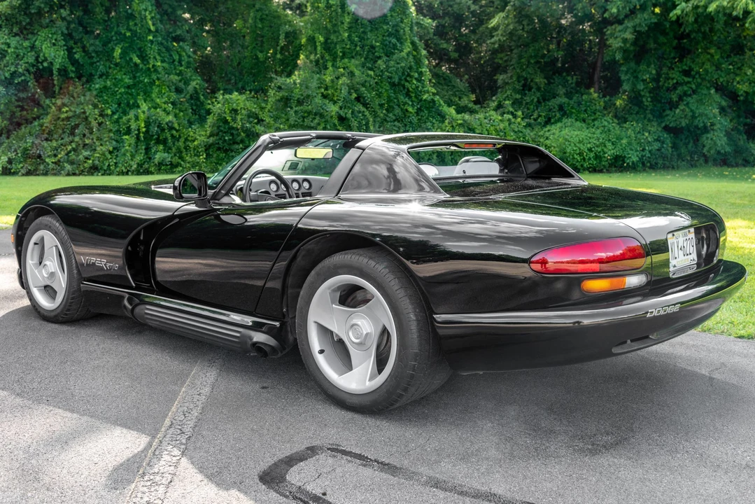 1995 Dodge Viper 1st Gen - Image 17 of 31