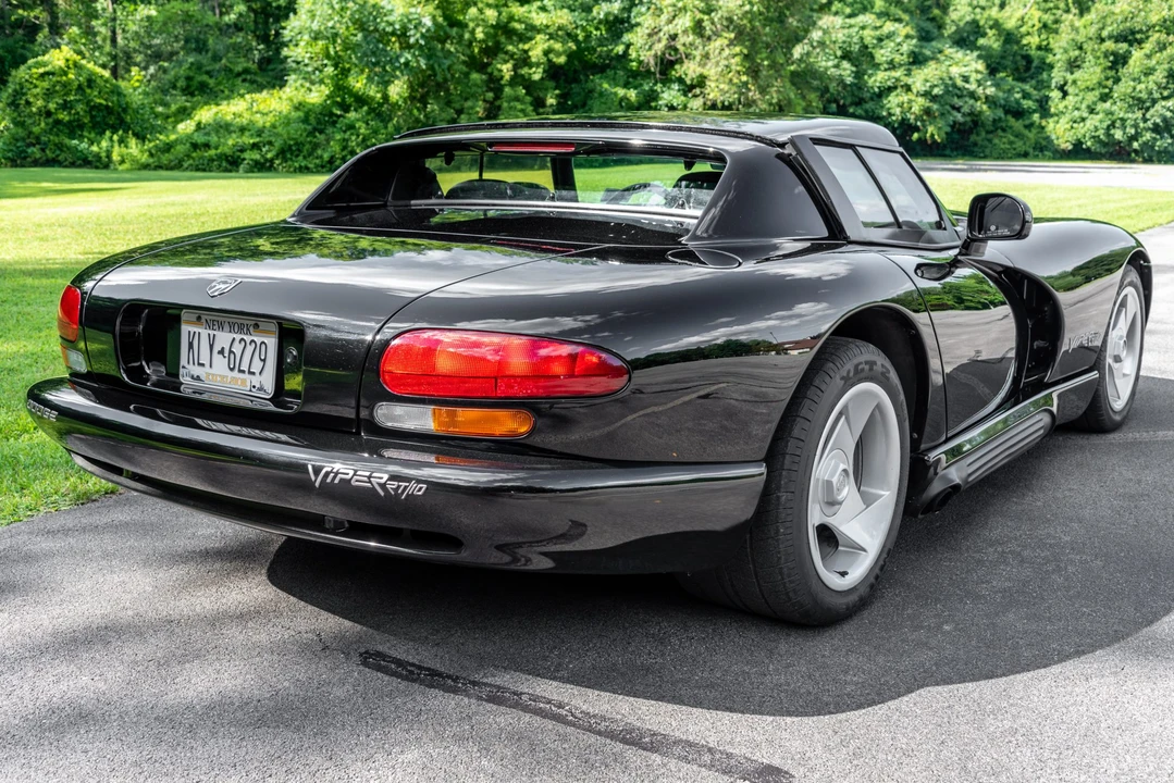 1995 Dodge Viper 1st Gen - Image 12 of 31