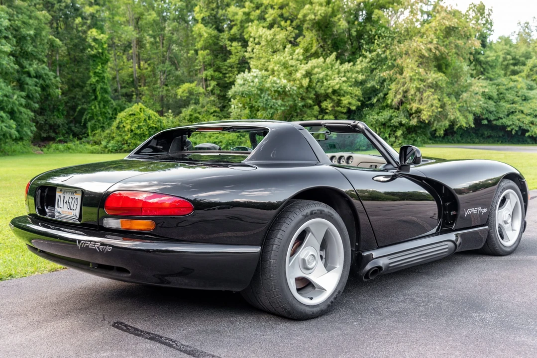 1995 Dodge Viper 1st Gen - Image 13 of 31