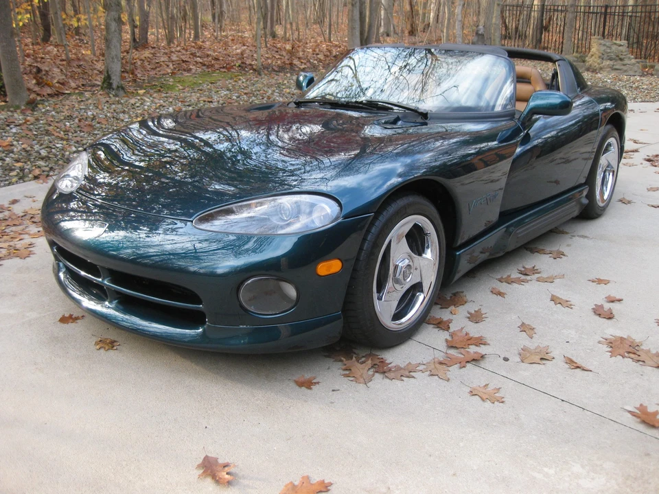 1995 Dodge Viper 1st Gen - Image 2 of 31