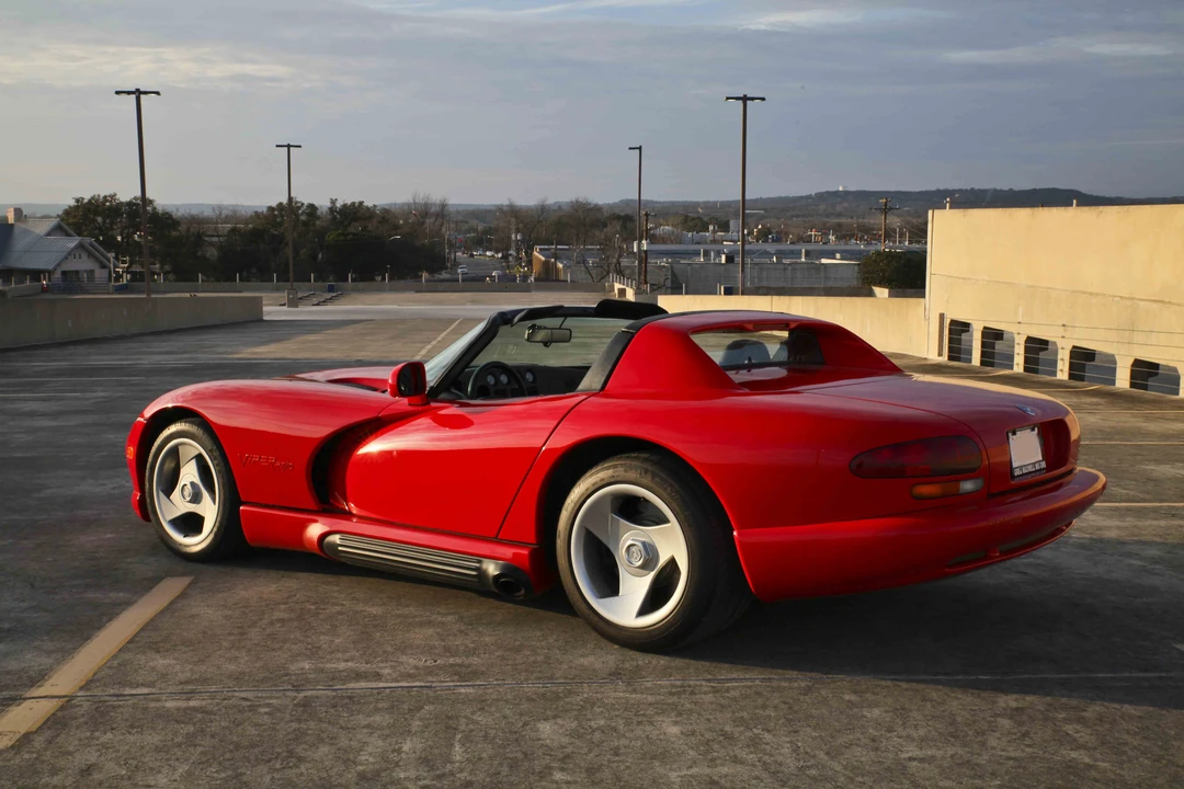 1995 Dodge Viper 1st Gen - Image 28 of 31