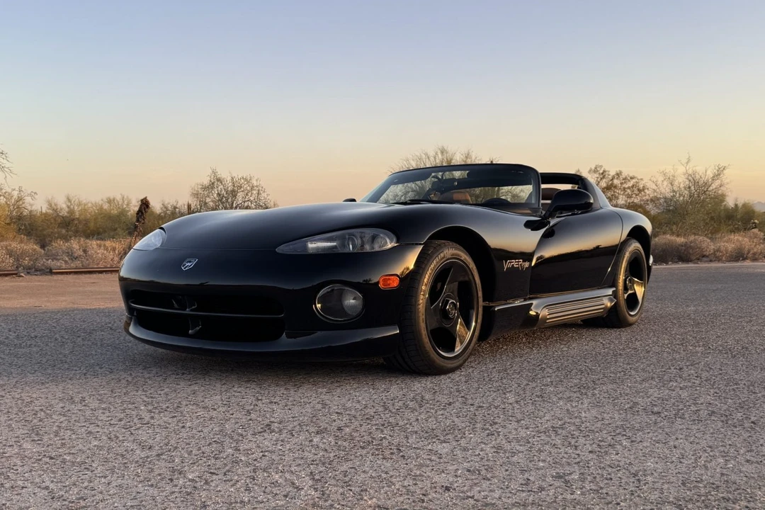 1995 Dodge Viper 1st Gen - Image 2 of 31