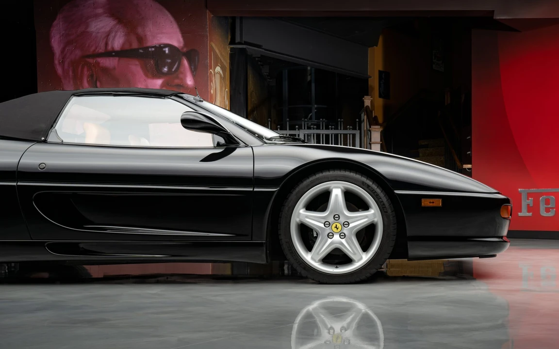 1995 Ferrari F355 Spider - Image 29 of 31