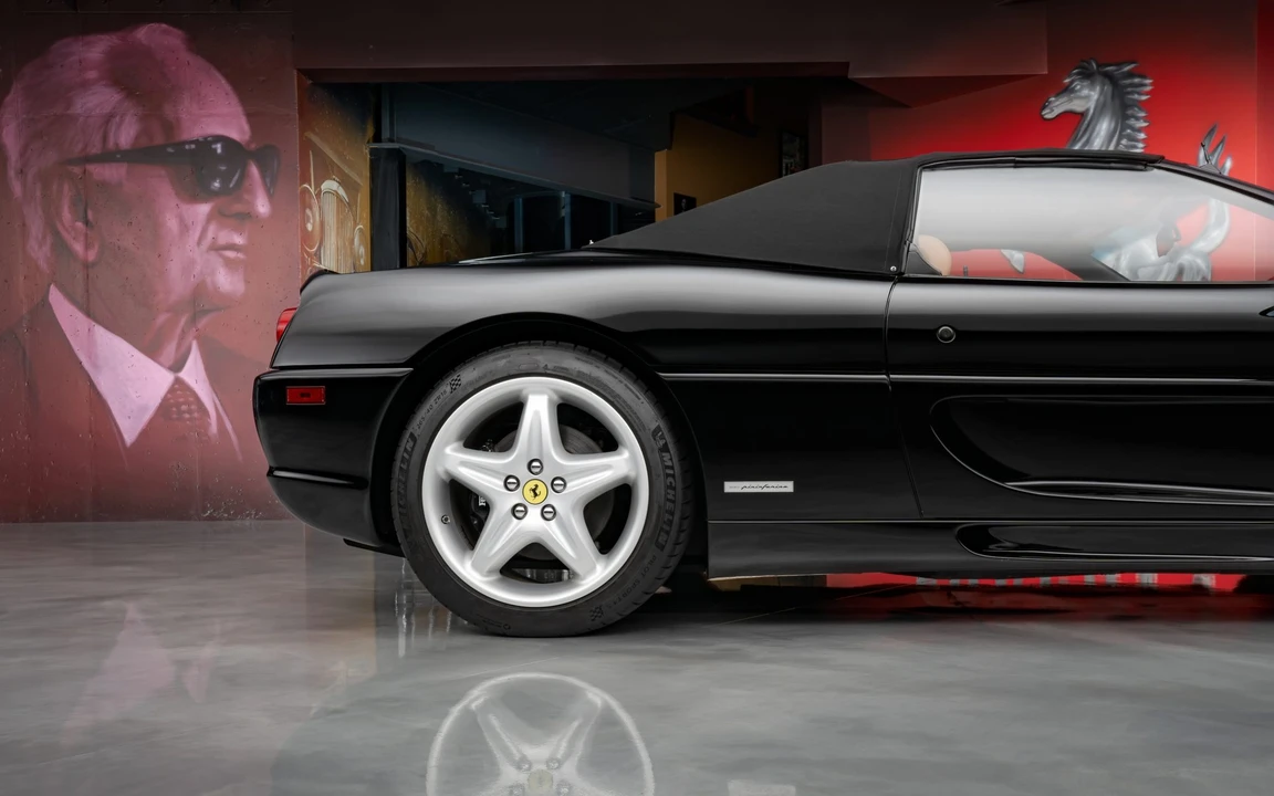 1995 Ferrari F355 Spider - Image 28 of 31