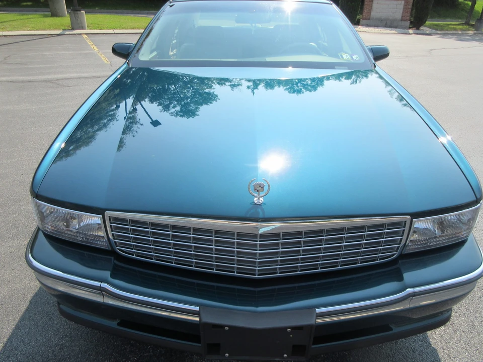 1996 Cadillac DeVille 7th Gen - Image 15 of 31