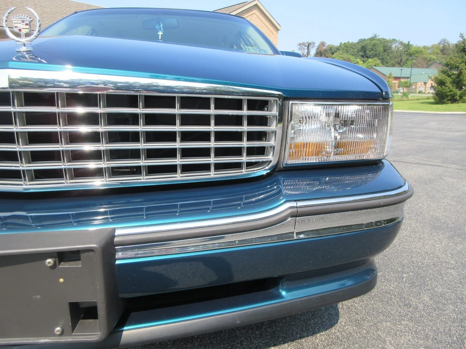 1996 Cadillac DeVille 7th Gen - Image 31 of 31