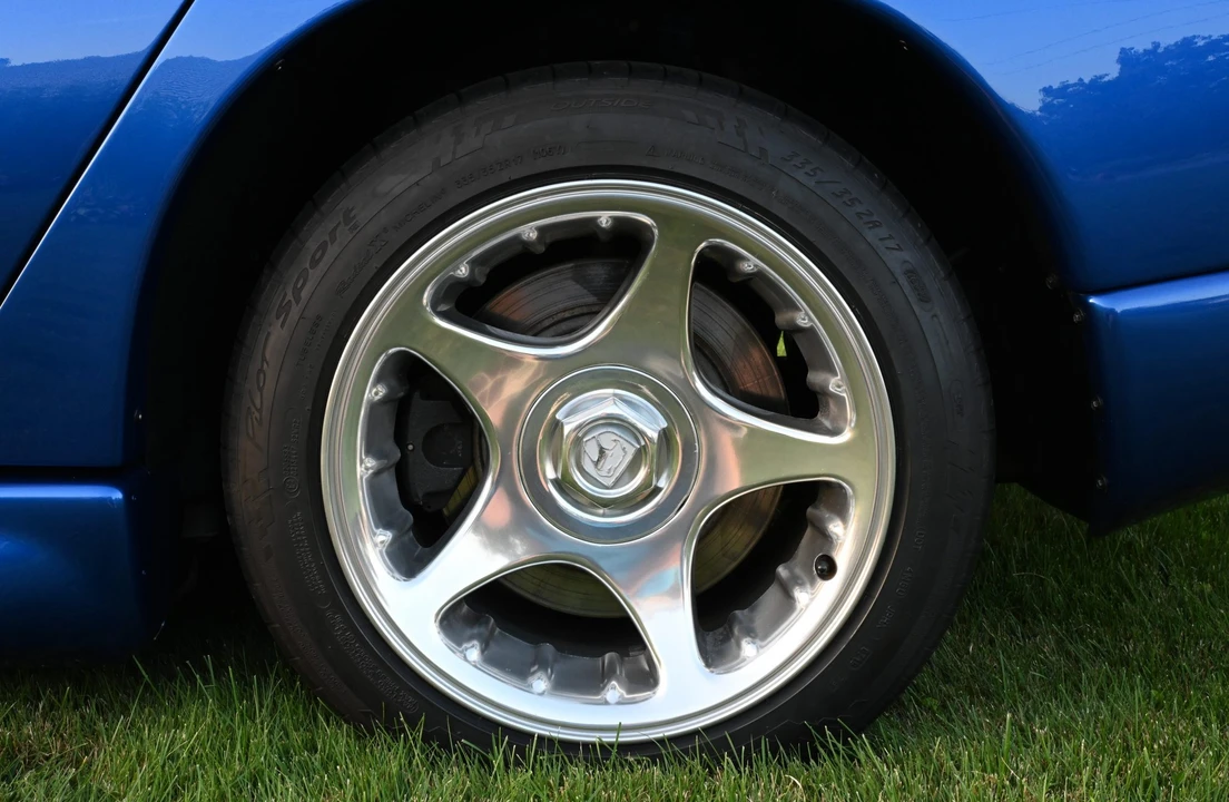 1996 Dodge Viper GTS 2nd Gen - Image 17 of 31
