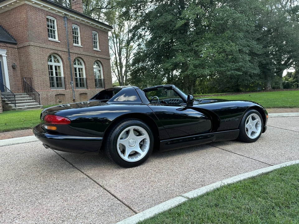 1996 Dodge Viper 2nd Gen - Image 28 of 31