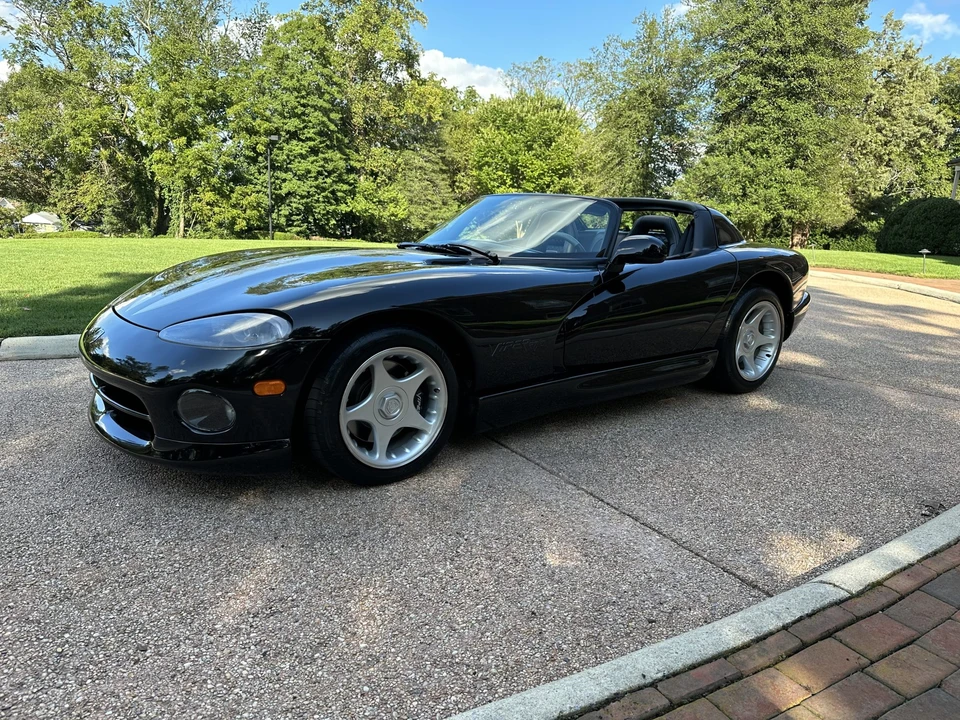 1996 Dodge Viper 2nd Gen - Image 3 of 31