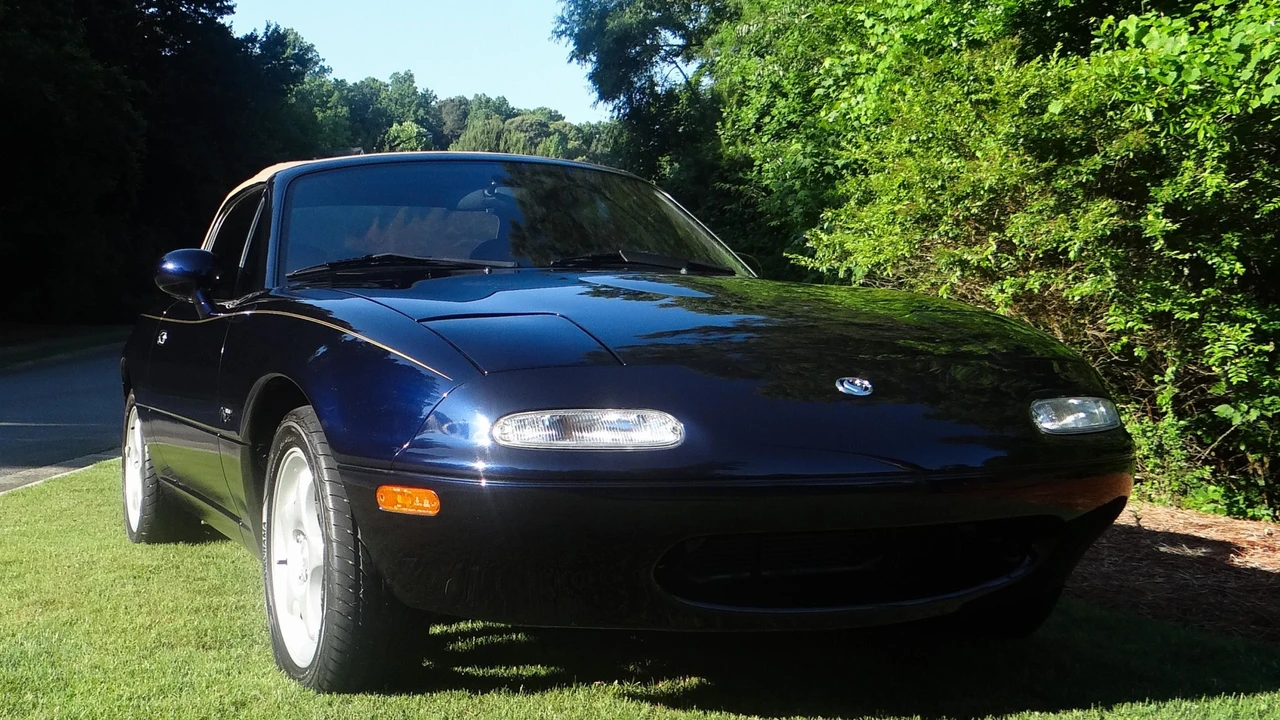 1996 Mazda NA MX-5 Miata - Image 5 of 31