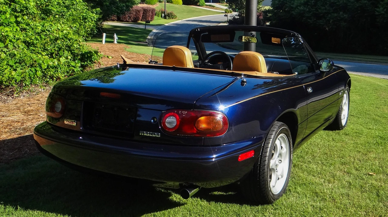 1996 Mazda NA MX-5 Miata - Image 27 of 31