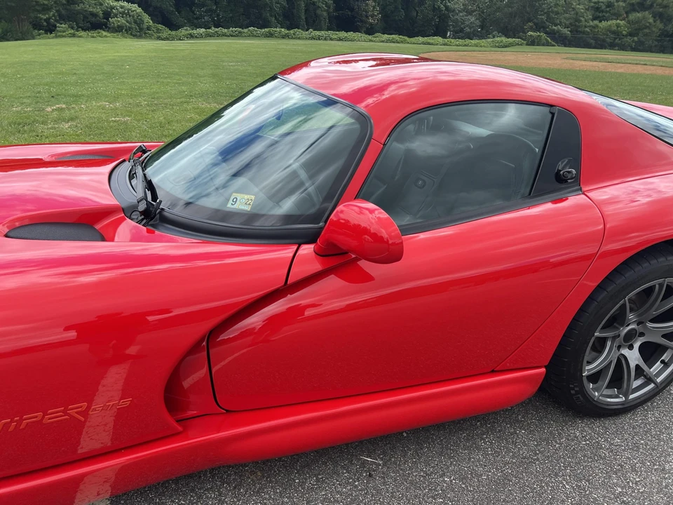 1997 Dodge Viper GTS 2nd Gen - Image 21 of 31