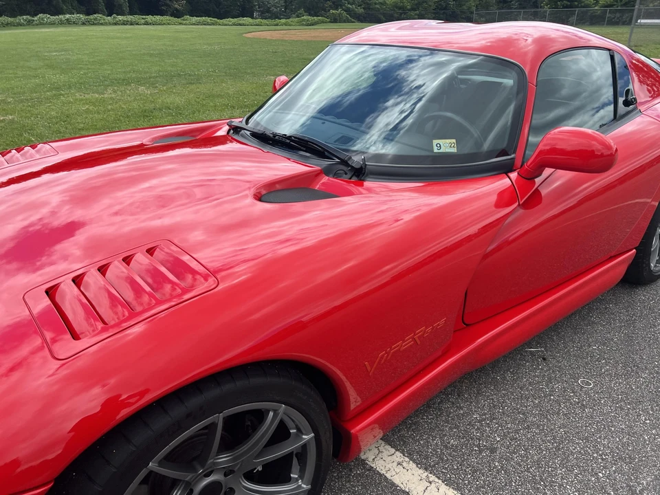 1997 Dodge Viper GTS 2nd Gen - Image 19 of 31