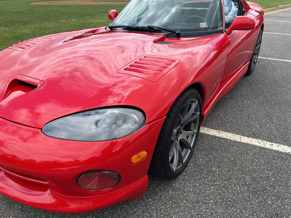 1997 Dodge Viper GTS 2nd Gen - Image 17 of 31