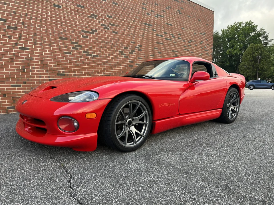 1997 Dodge Viper GTS 2nd Gen - Image 4 of 31