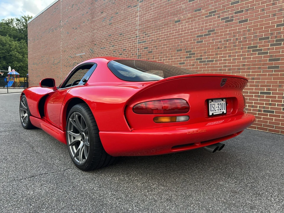 1997 Dodge Viper GTS 2nd Gen - Image 7 of 31