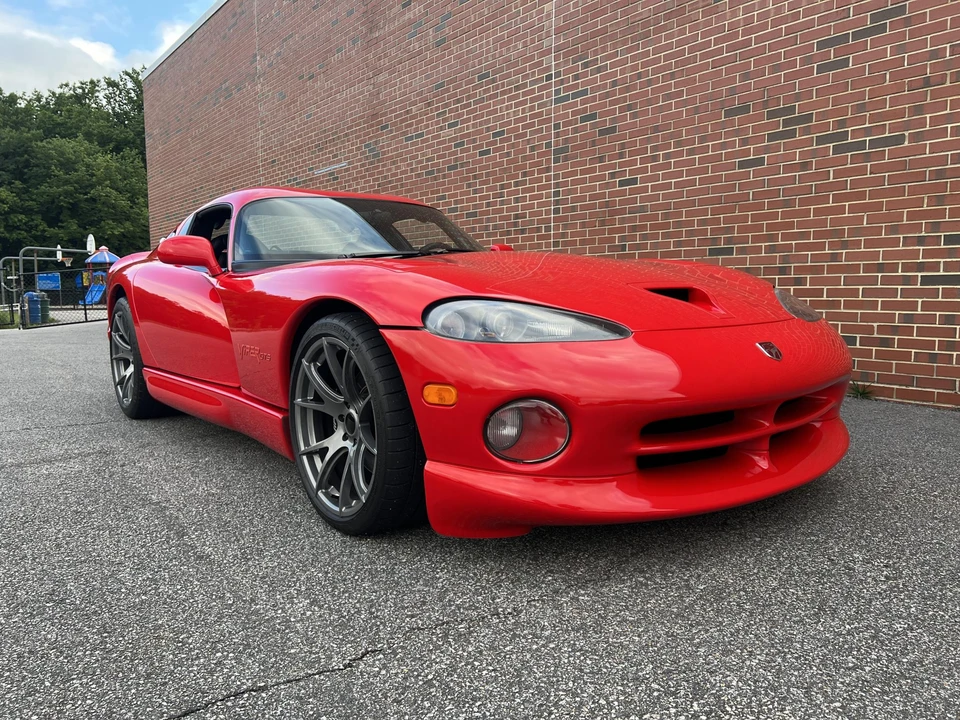 1997 Dodge Viper GTS 2nd Gen - Image 14 of 31