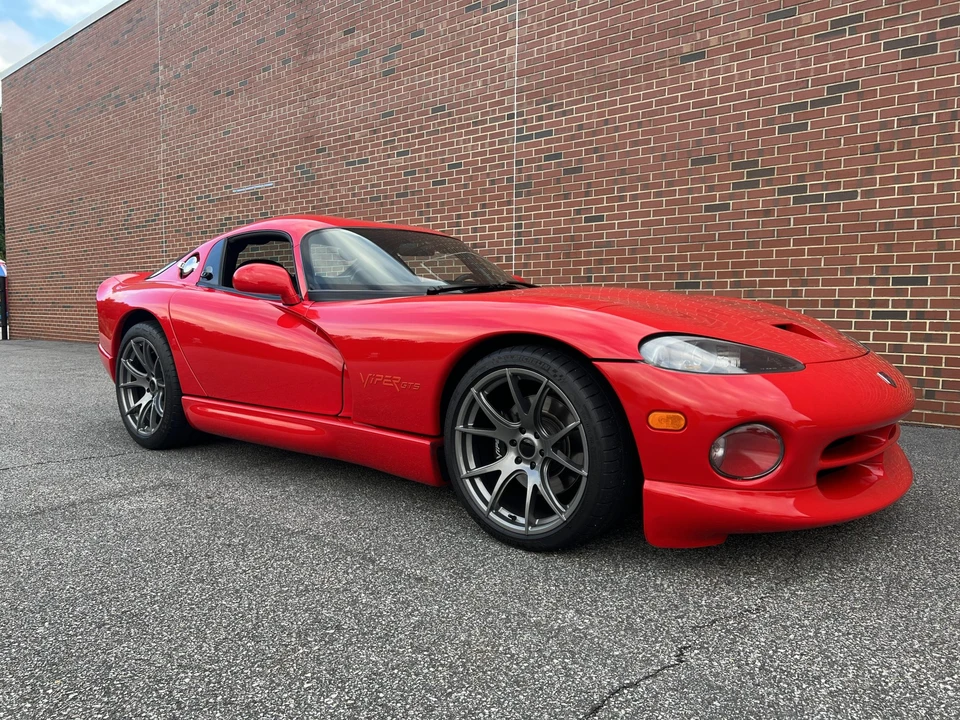 1997 Dodge Viper GTS 2nd Gen - Image 13 of 31