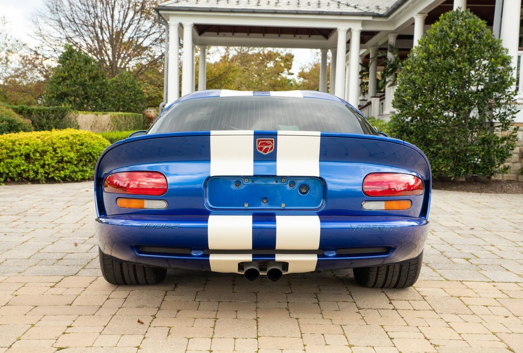 1997 Dodge Viper GTS 2nd Gen - Image 15 of 31
