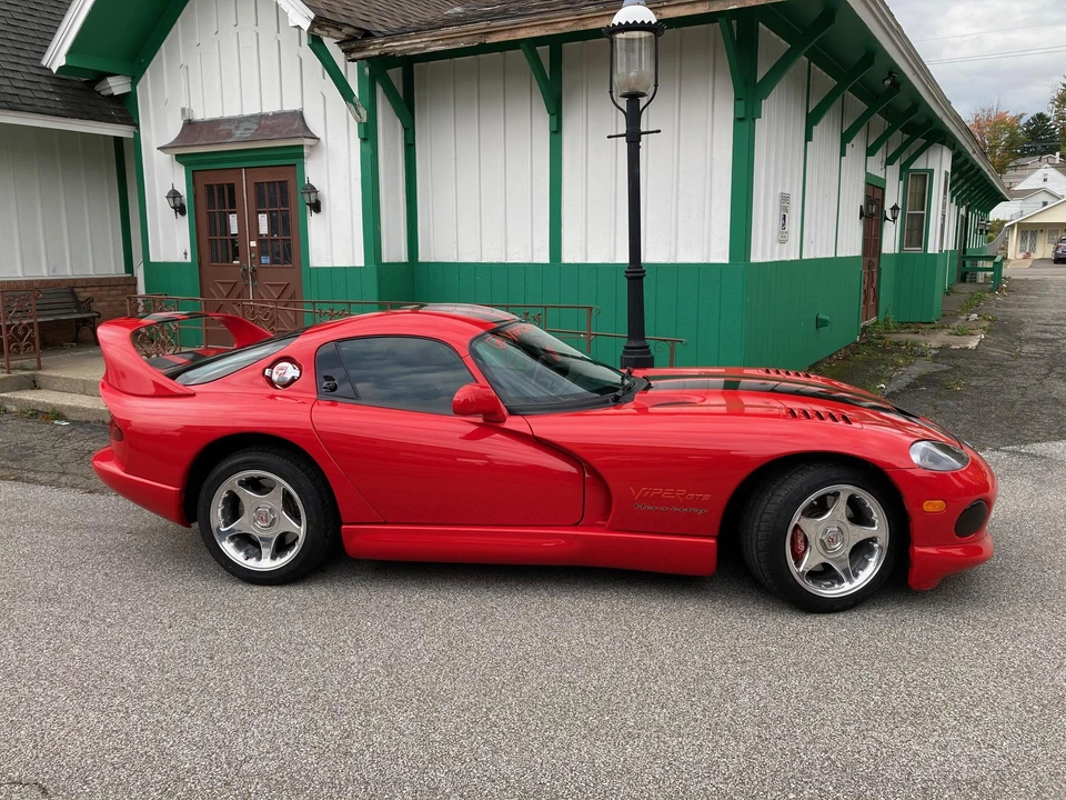 1997 Dodge Viper GTS 2nd Gen - Image 5 of 31
