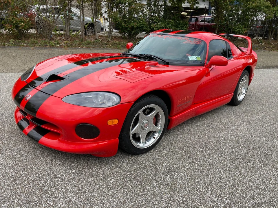 1997 Dodge Viper GTS 2nd Gen - Image 17 of 31