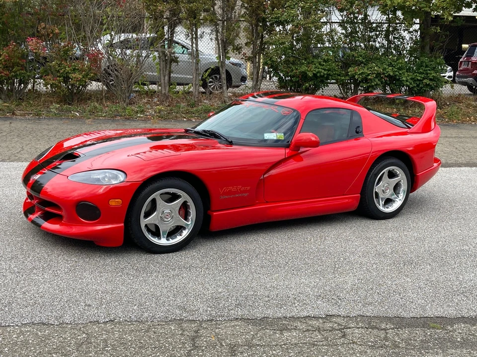1997 Dodge Viper GTS 2nd Gen - Image 18 of 31
