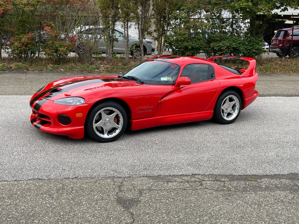 1997 Dodge Viper GTS 2nd Gen - Image 20 of 31
