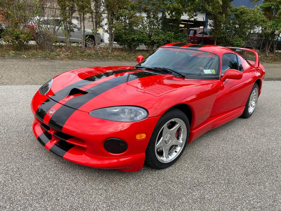 1997 Dodge Viper GTS 2nd Gen - Image 16 of 31