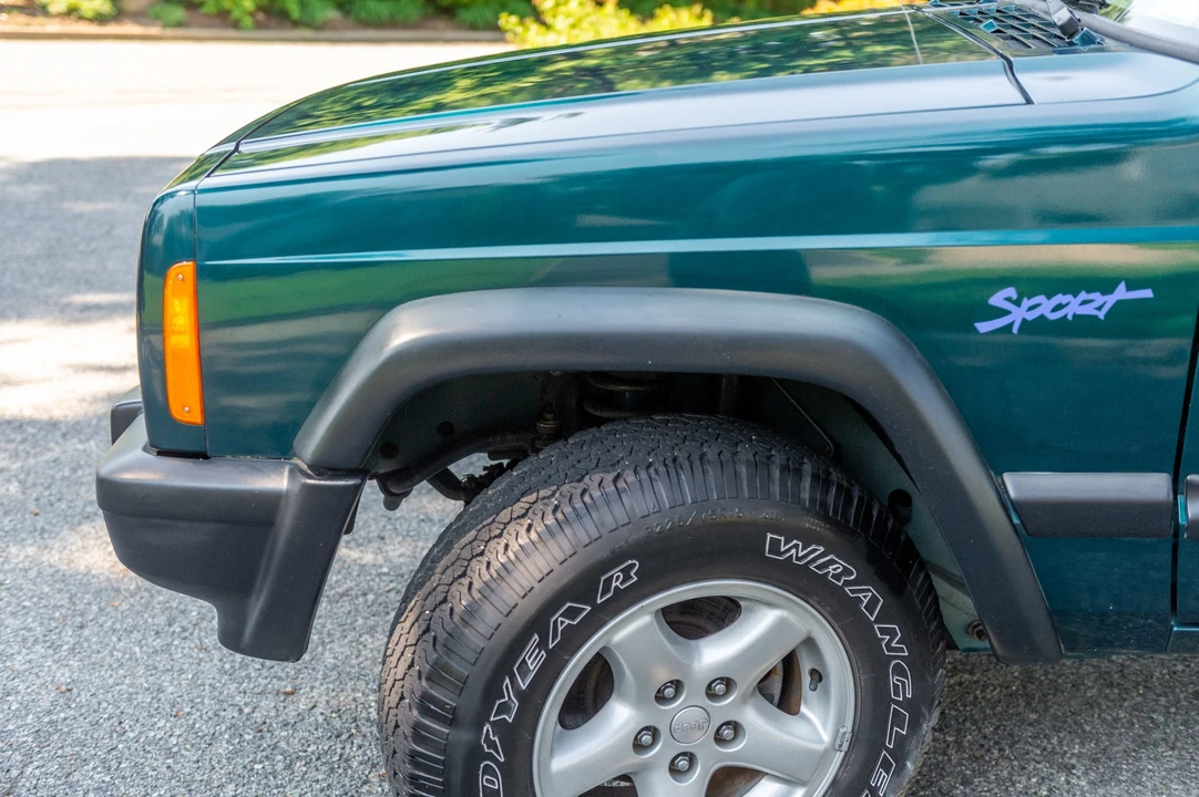 1997 Jeep XJ Cherokee - Image 28 of 31