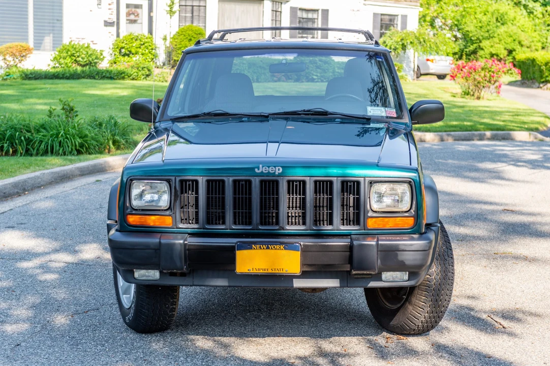 1997 Jeep XJ Cherokee - Image 12 of 31