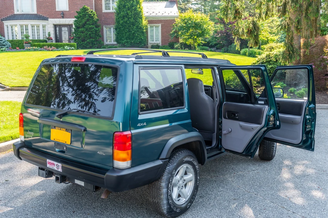 1997 Jeep XJ Cherokee - Image 18 of 31