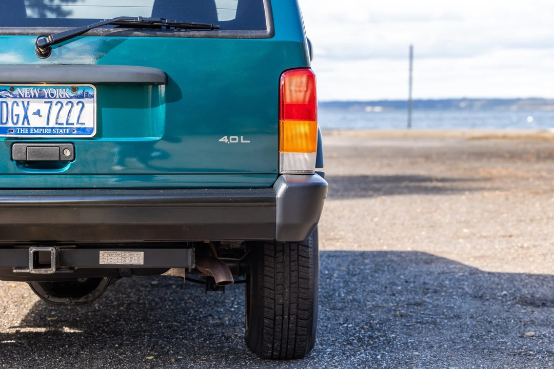 1997 Jeep XJ Cherokee - Image 13 of 31