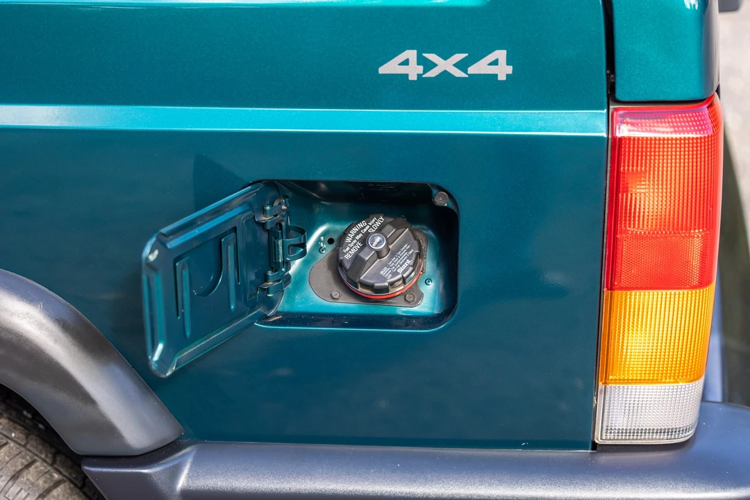 1997 Jeep XJ Cherokee - Image 16 of 31