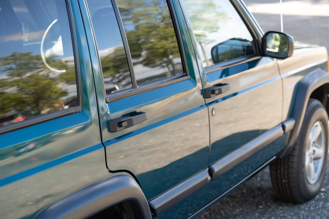 1997 Jeep XJ Cherokee - Image 26 of 31