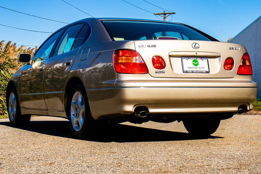 1998 Lexus GS 2nd Gen - Image 11 of 31