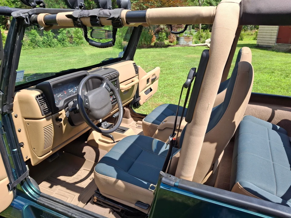 1999 Jeep TJ Wrangler - Image 18 of 31