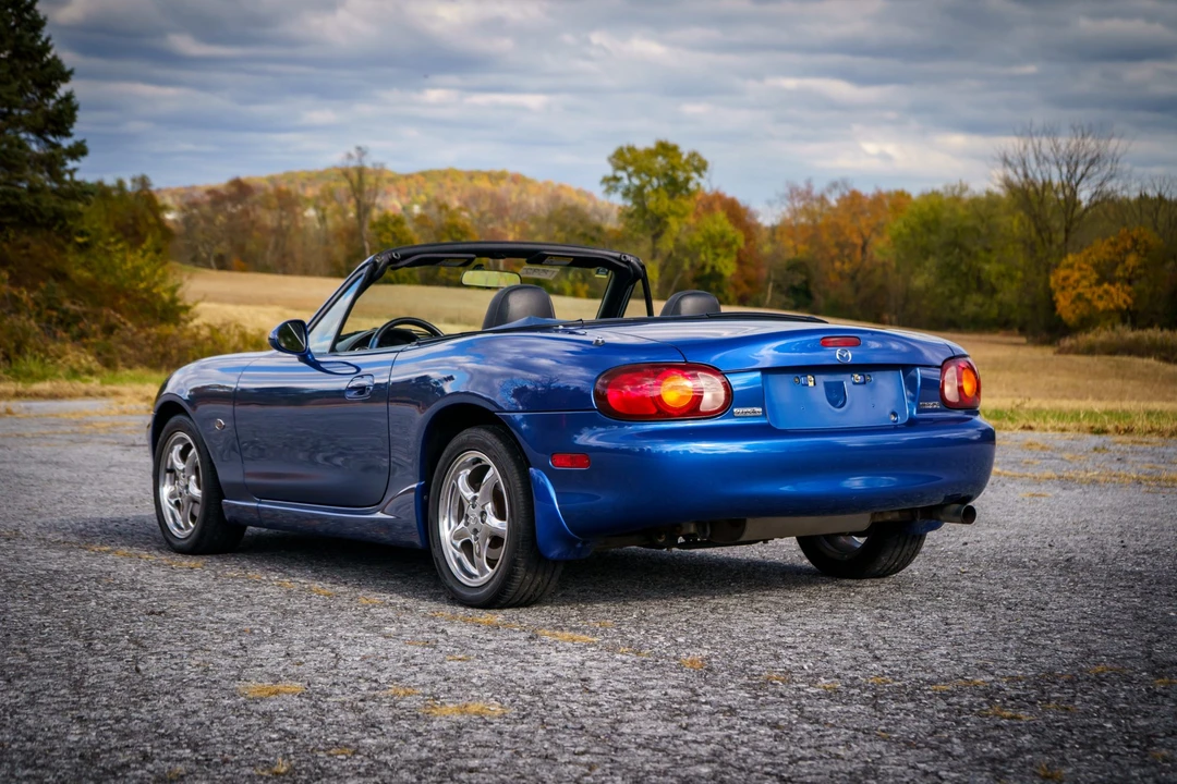 1999 Mazda NB MX-5 Miata - Image 9 of 31