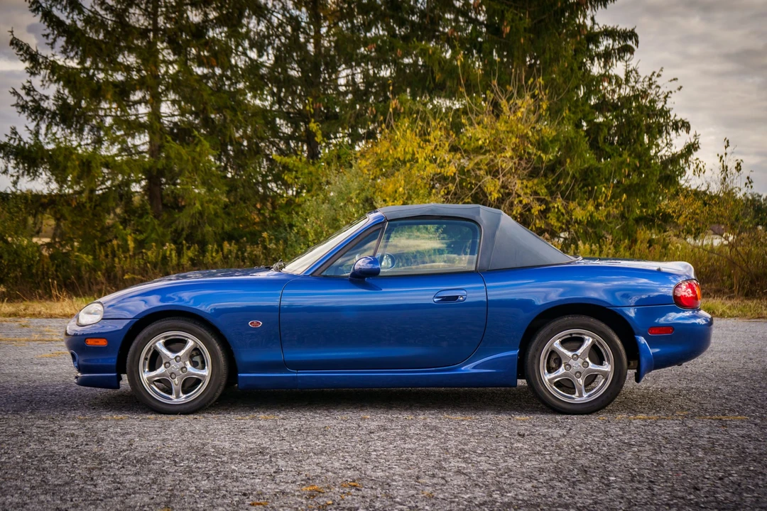 1999 Mazda NB MX-5 Miata - Image 25 of 31