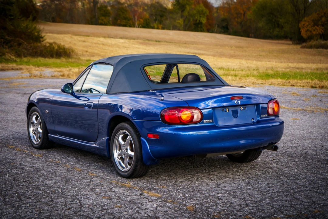 1999 Mazda NB MX-5 Miata - Image 27 of 31