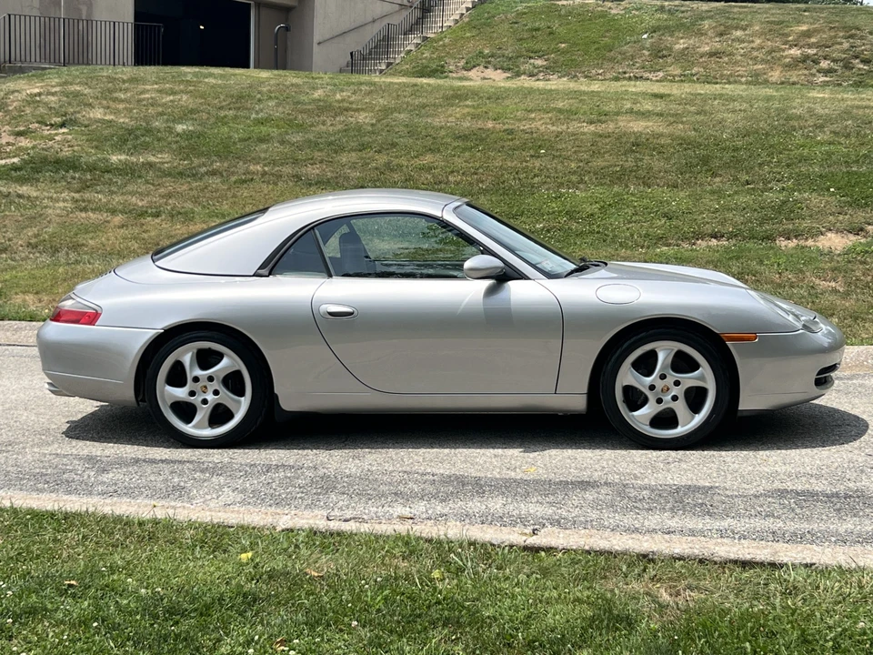 1999 Porsche 996 Carrera - Image 17 of 31