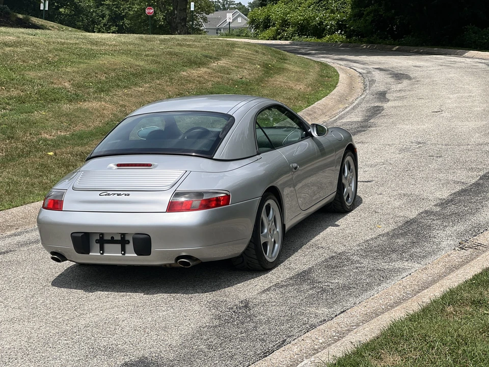 1999 Porsche 996 Carrera - Image 22 of 31