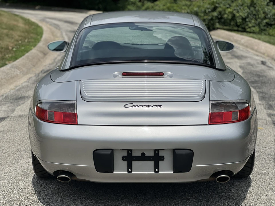 1999 Porsche 996 Carrera - Image 24 of 31