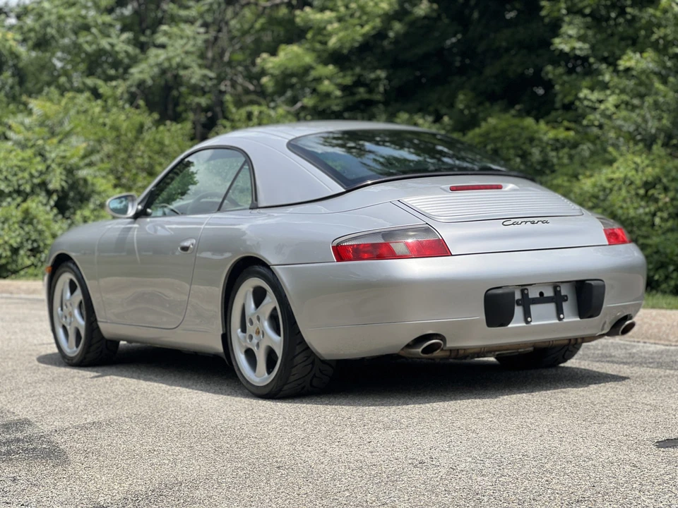 1999 Porsche 996 Carrera - Image 26 of 31