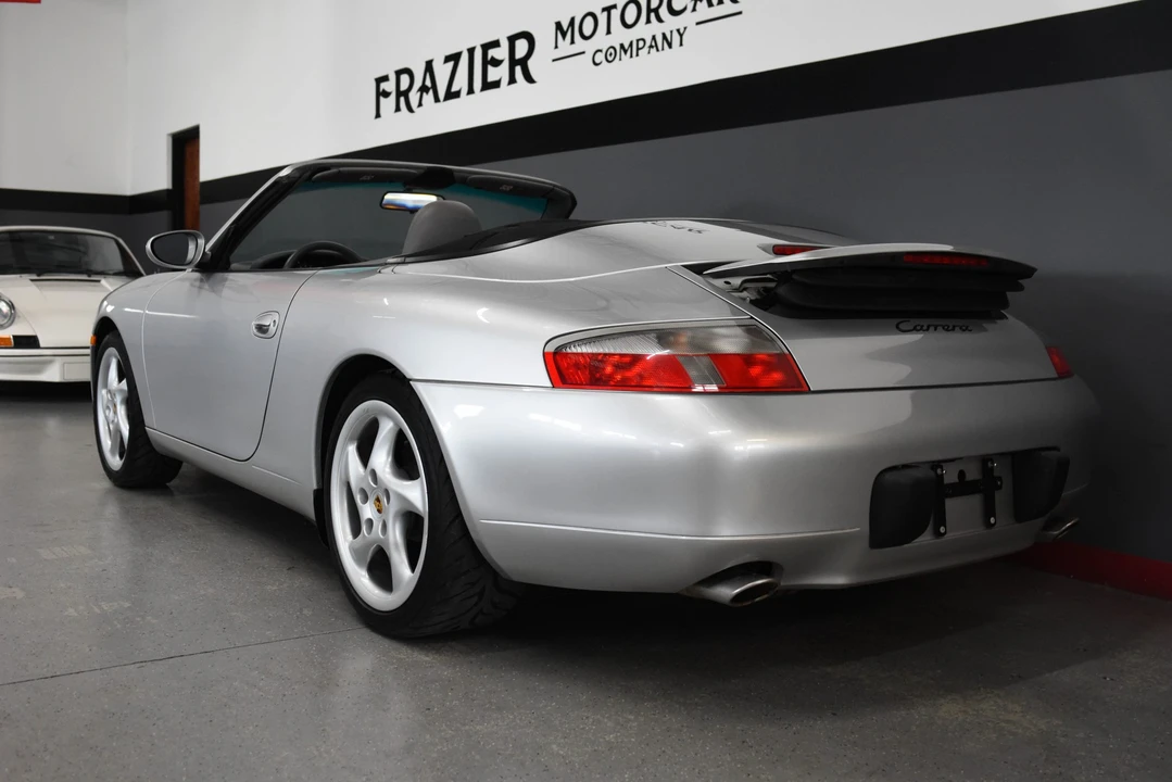 1999 Porsche 996 Carrera - Image 10 of 31