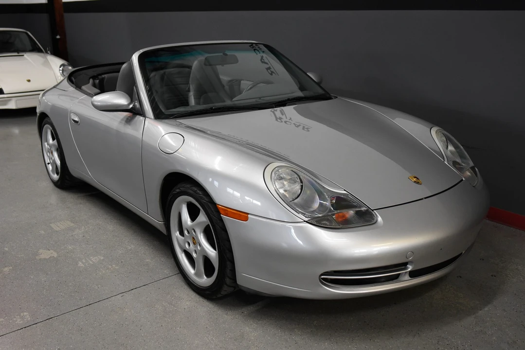 1999 Porsche 996 Carrera - Image 19 of 31