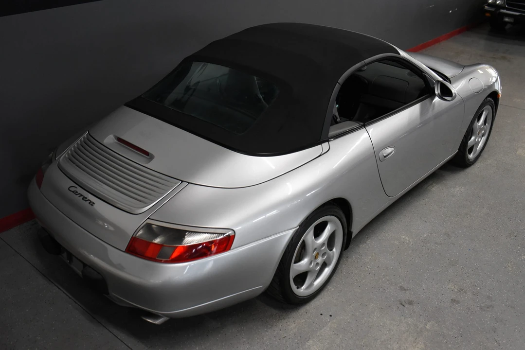 1999 Porsche 996 Carrera - Image 26 of 31